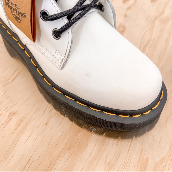 Dr. Martens White Jadon Platform 8 Eye Boots, size 5 - Picture 13 of 16